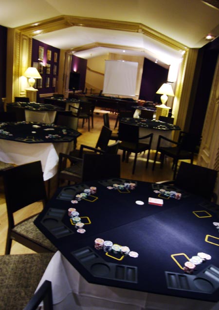 Poker Challenge - Defi - Cohesion - Equipes - Entreprise - Lyon - France