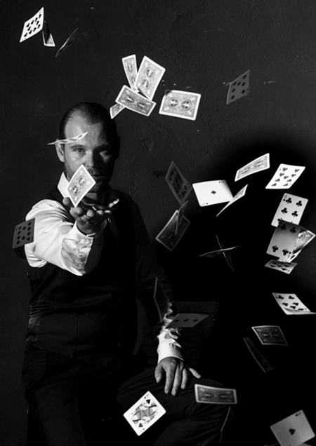Anthony-James Magicien Illusioniste Lyon